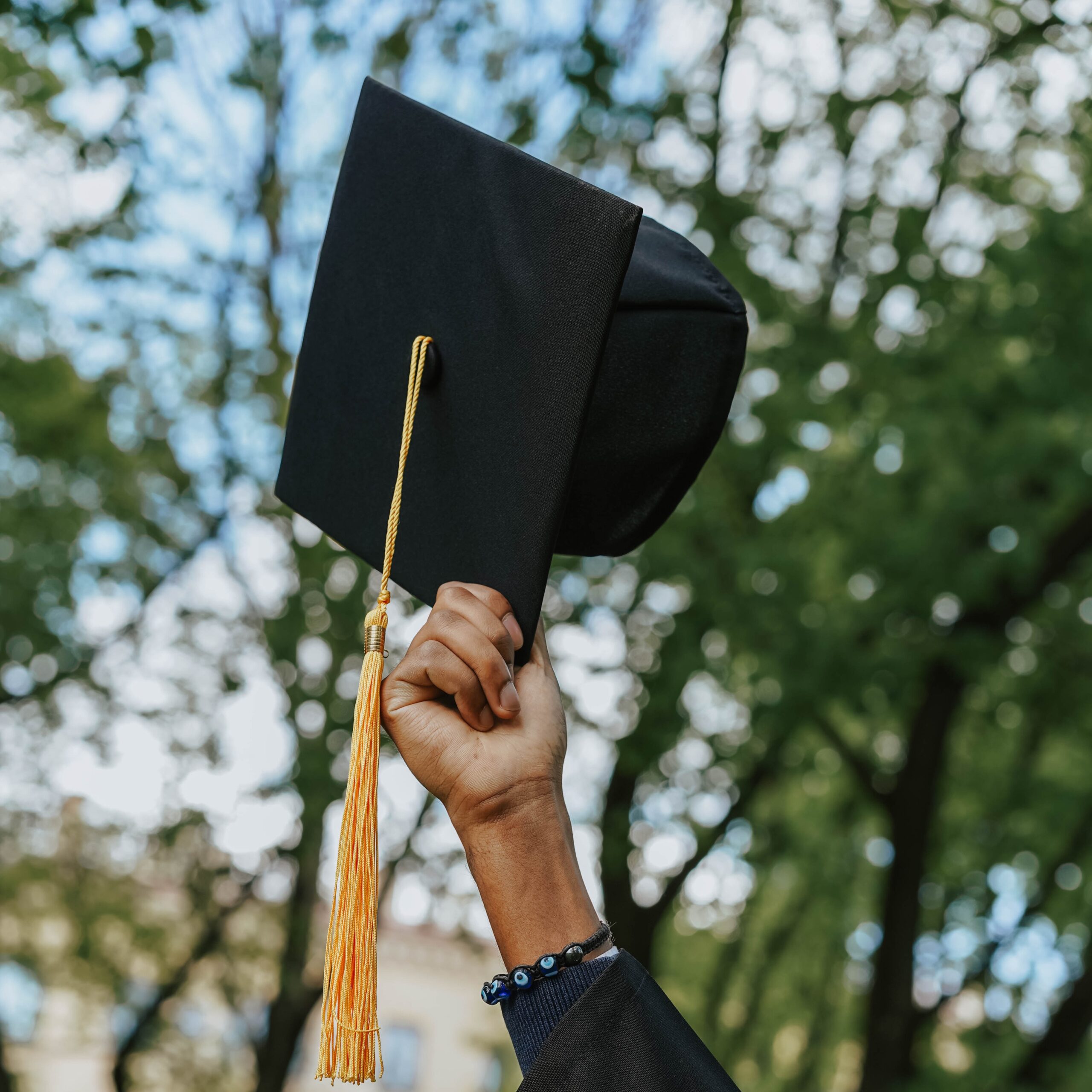 pexels-olia-danilevich-8093033